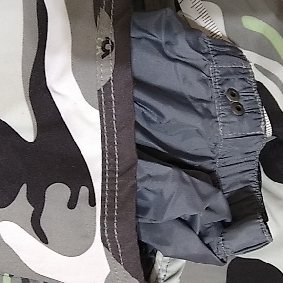 686 Women's Mannual Camo Snow Board Pants - Picture 6 of 6